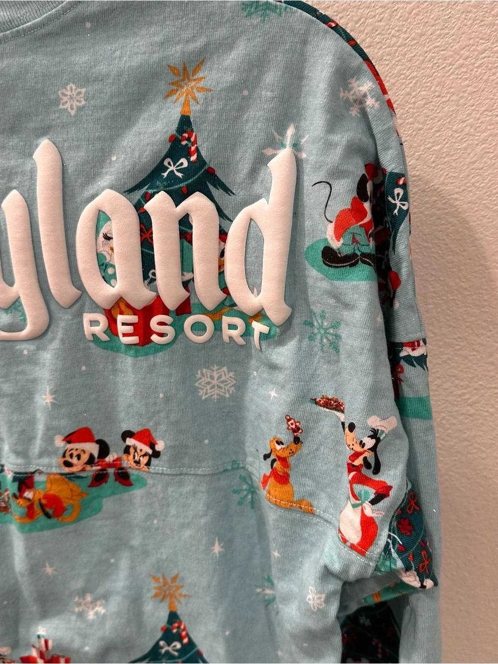Disney Kids' Light Blue Holiday Santa Mickey & Friends Spirit Jersey